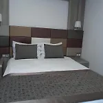 Pera Arya Hotel